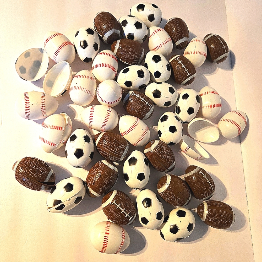 Y2K 42ct Sports Themed 3D Plastic Refillable Eggs Football Soccer Baseball EVC